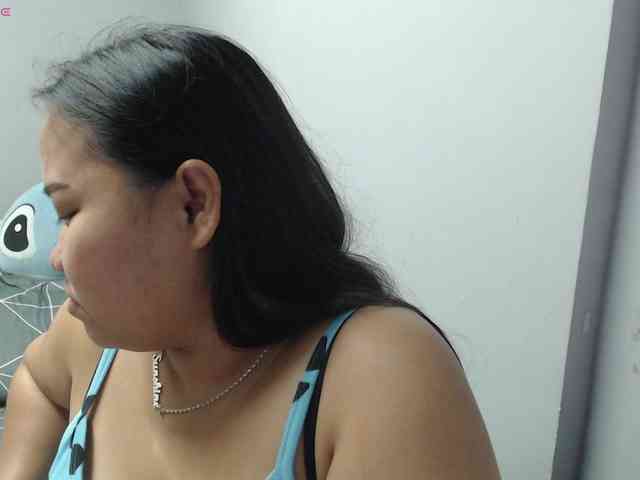 BubbleButtPinay webcam