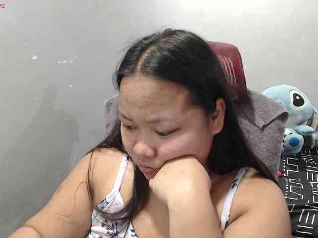 BubbleButtPinay webcam