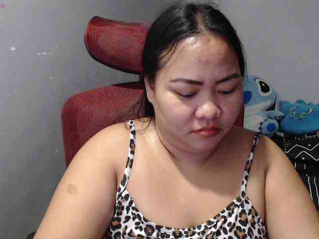 BubbleButtPinay webcam