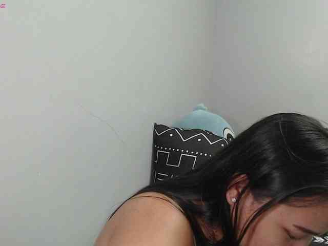 BubbleButtPinay webcam