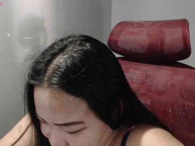 BubbleButtPinay webcam