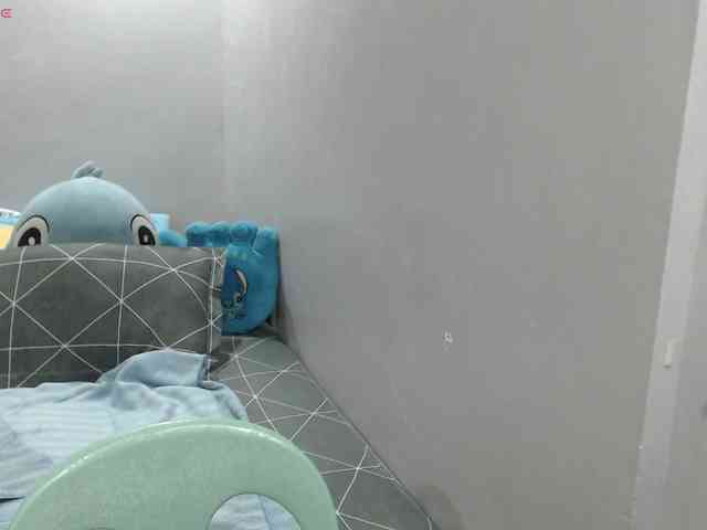 BubbleButtPinay webcam