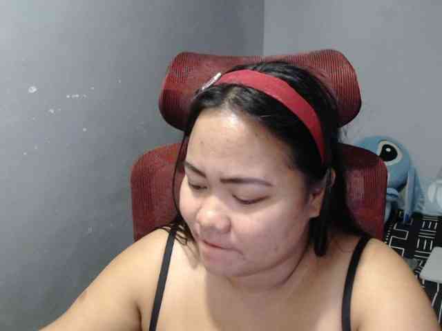 BubbleButtPinay webcam