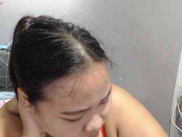 BubbleButtPinay webcam