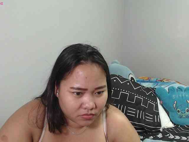 BubbleButtPinay webcam