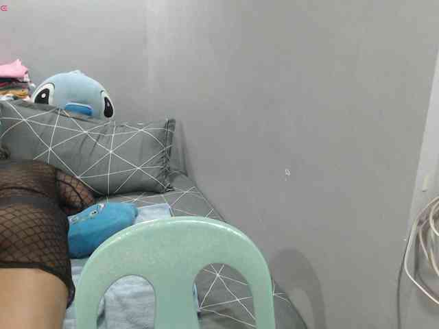 BubbleButtPinay webcam