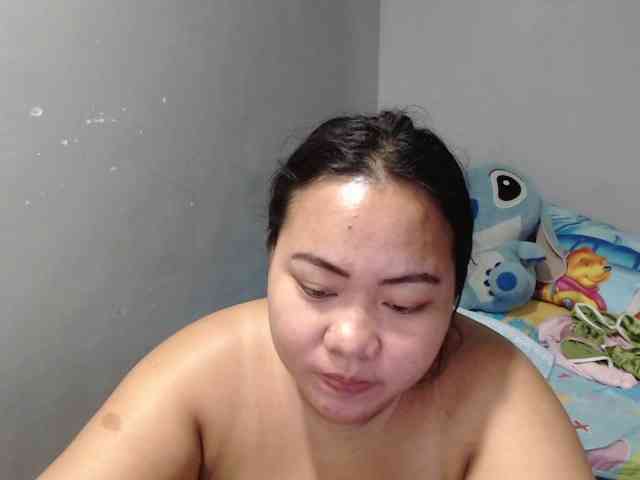 BubbleButtPinay webcam