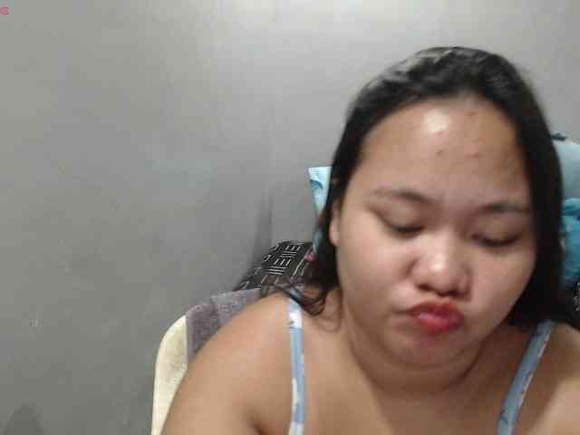 BubbleButtPinay webcam