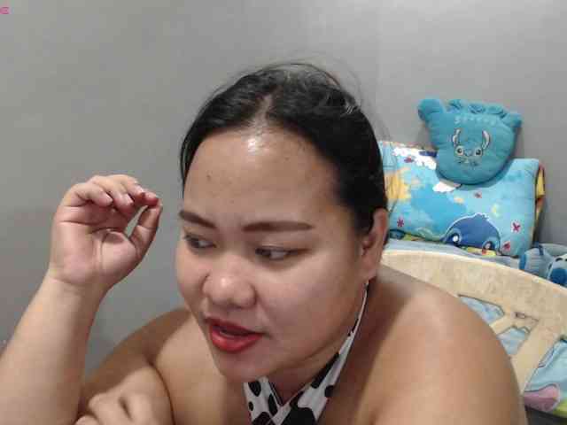 BubbleButtPinay webcam
