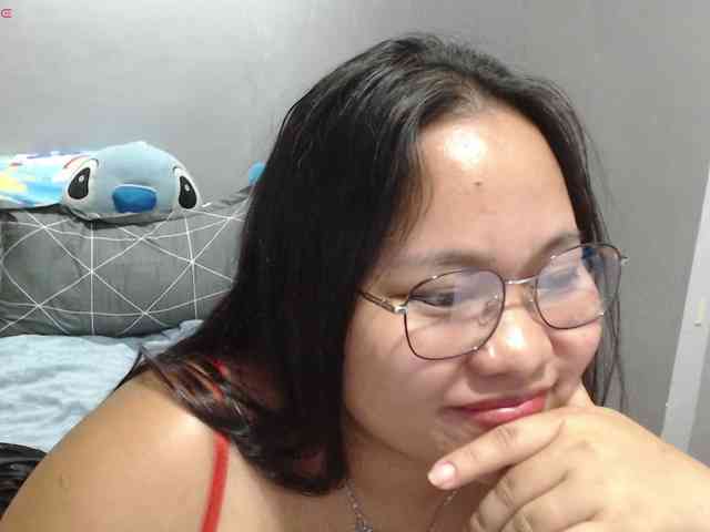 BubbleButtPinay webcam
