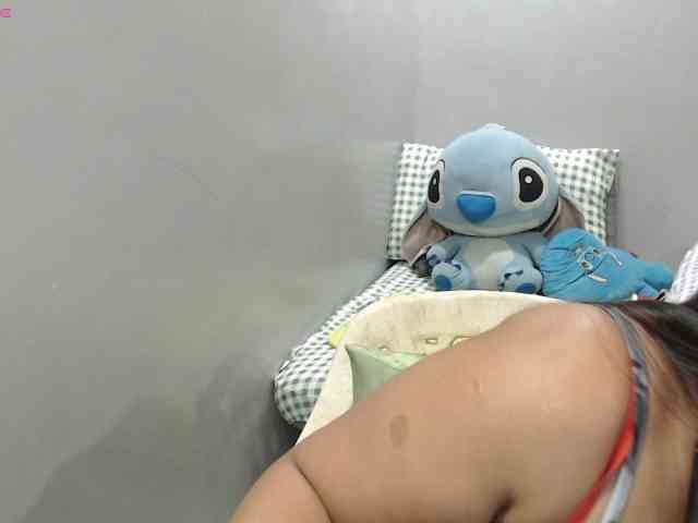 BubbleButtPinay webcam