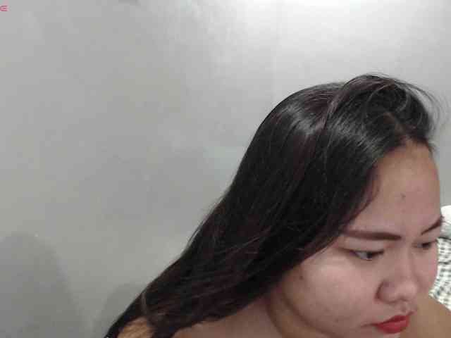 BubbleButtPinay webcam