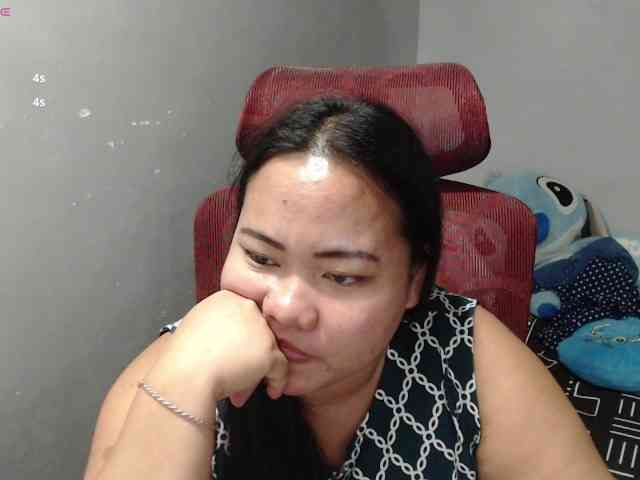 BubbleButtPinay webcam