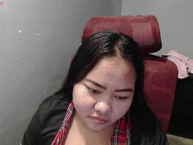 BubbleButtPinay webcam