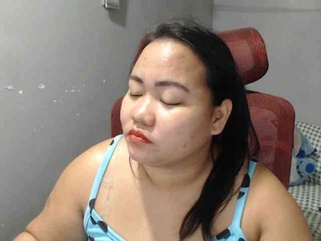 BubbleButtPinay webcam