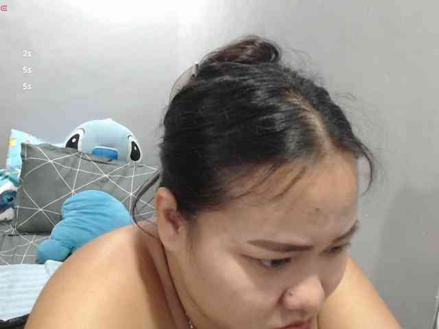 BubbleButtPinay webcam