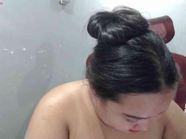 BubbleButtPinay webcam