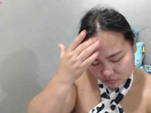 BubbleButtPinay webcam