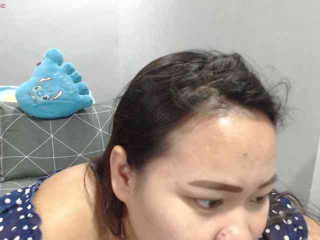 BubbleButtPinay webcam