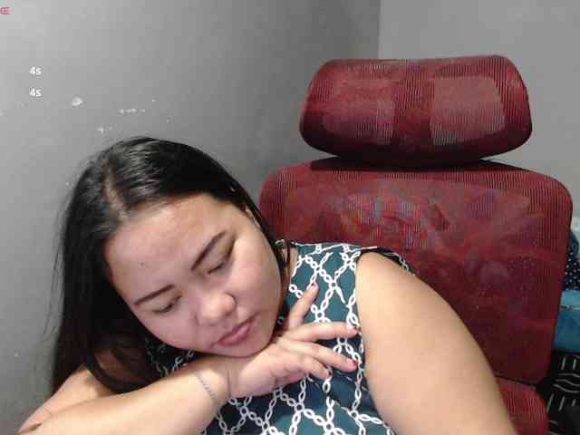 BubbleButtPinay webcam