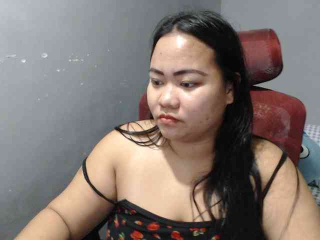 BubbleButtPinay webcam