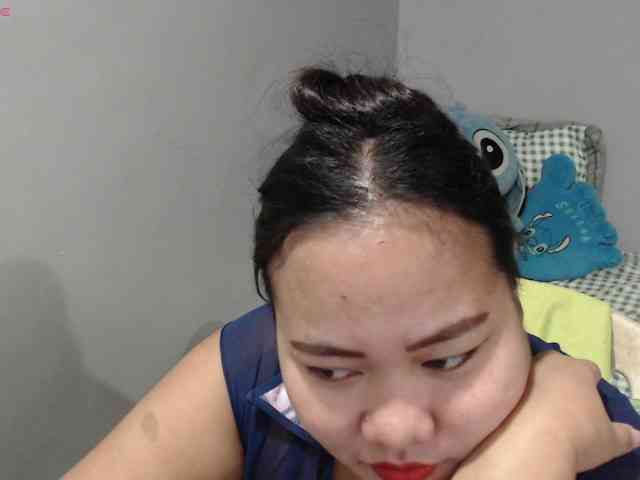 BubbleButtPinay webcam