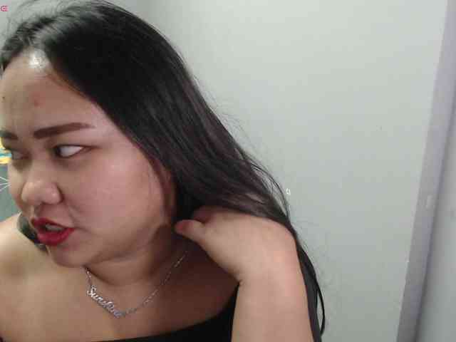 BubbleButtPinay webcam