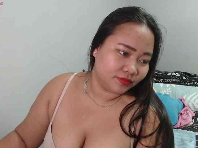 BubbleButtPinay webcam