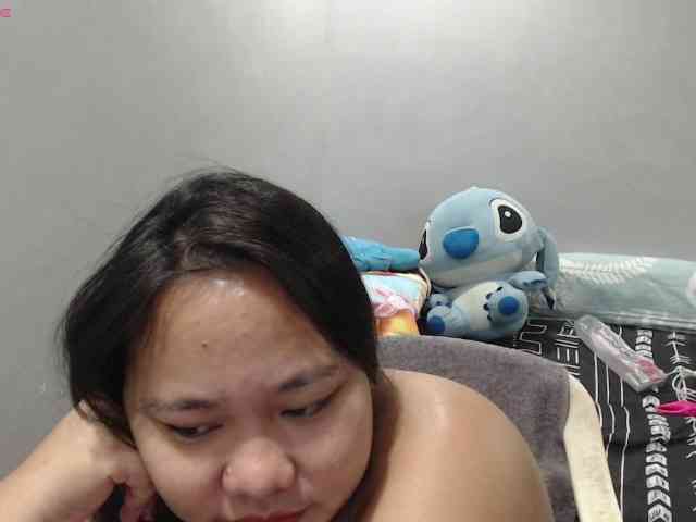 BubbleButtPinay webcam