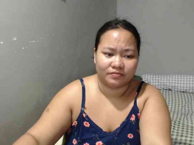 BubbleButtPinay webcam