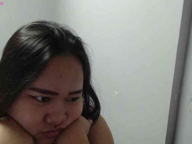 BubbleButtPinay webcam