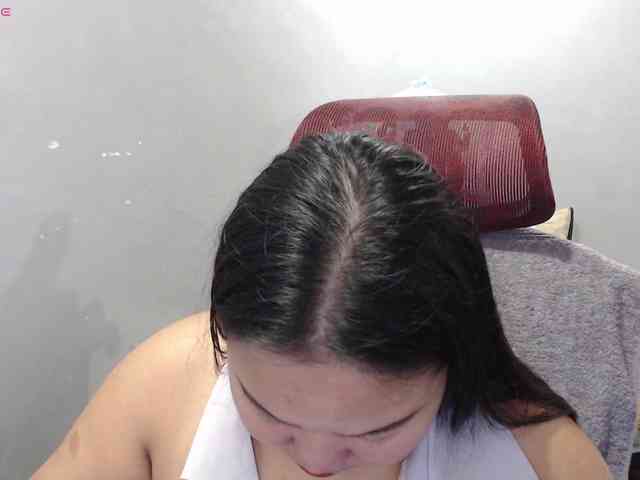 BubbleButtPinay webcam