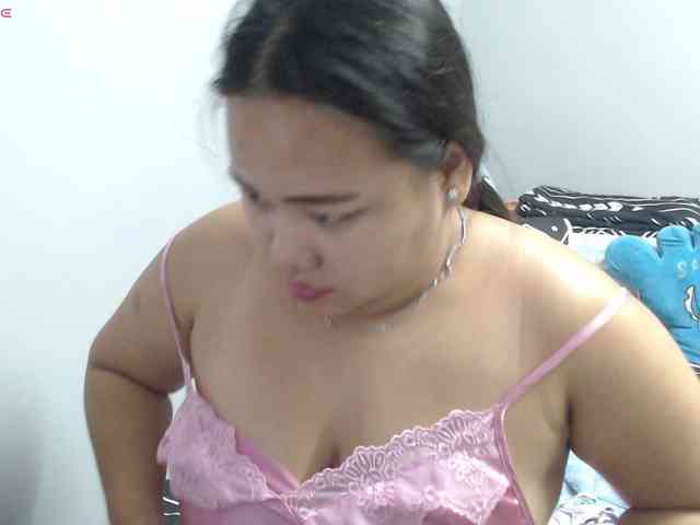 BubbleButtPinay webcam