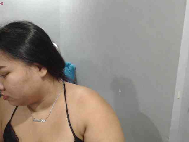 BubbleButtPinay webcam