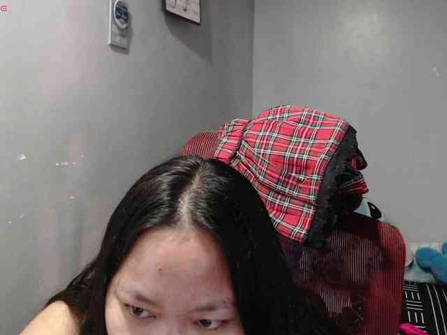 BubbleButtPinay webcam