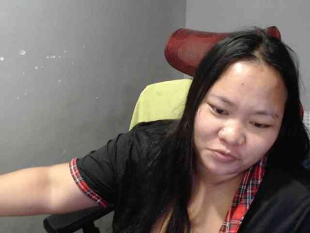 BubbleButtPinay webcam