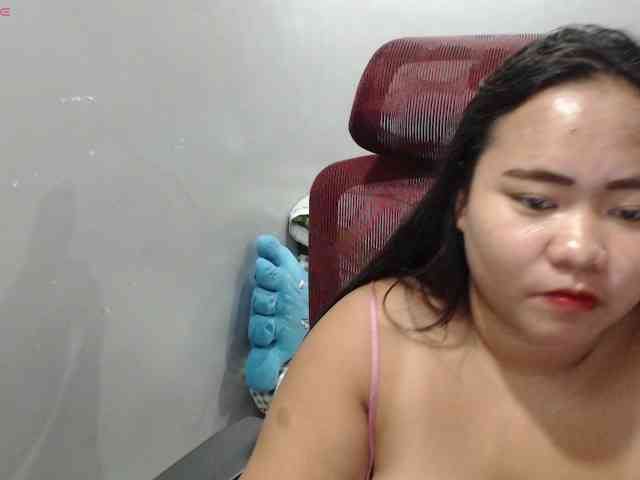 BubbleButtPinay webcam