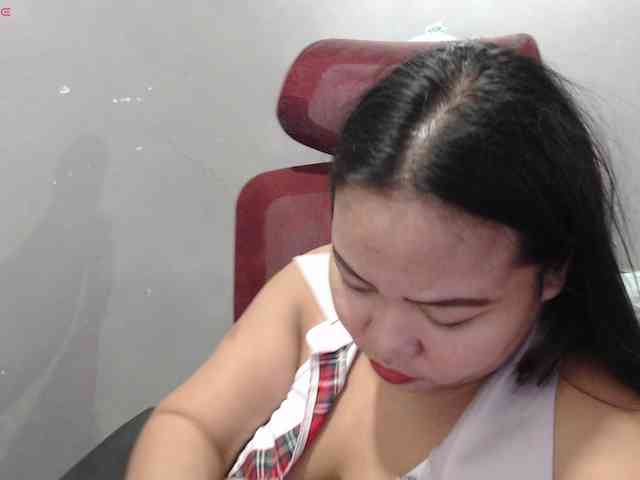 BubbleButtPinay webcam