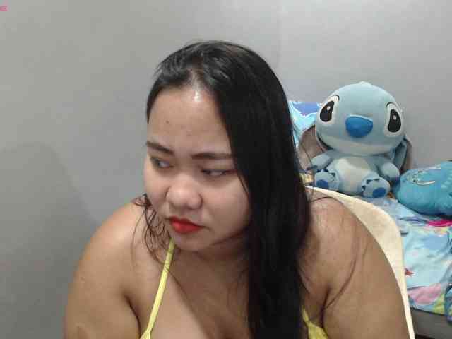 BubbleButtPinay webcam