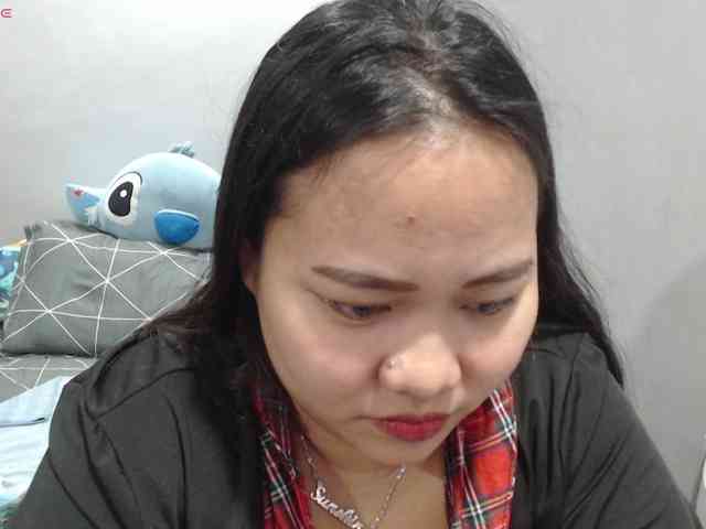 BubbleButtPinay webcam