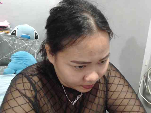 BubbleButtPinay webcam