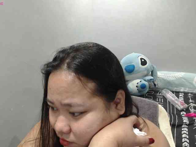 BubbleButtPinay webcam