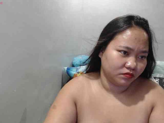 BubbleButtPinay webcam