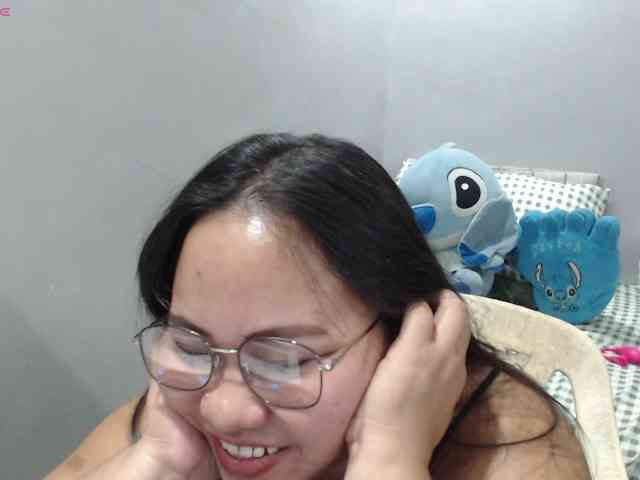 BubbleButtPinay webcam