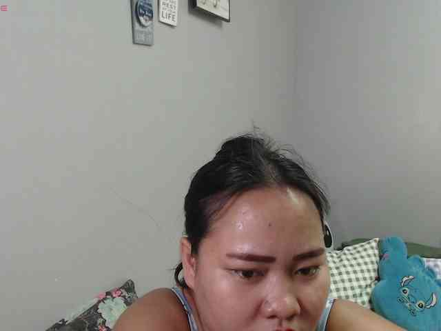 BubbleButtPinay webcam