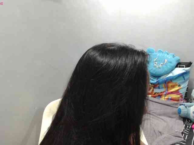 BubbleButtPinay webcam