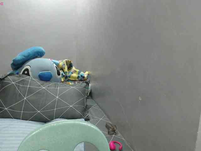 BubbleButtPinay webcam