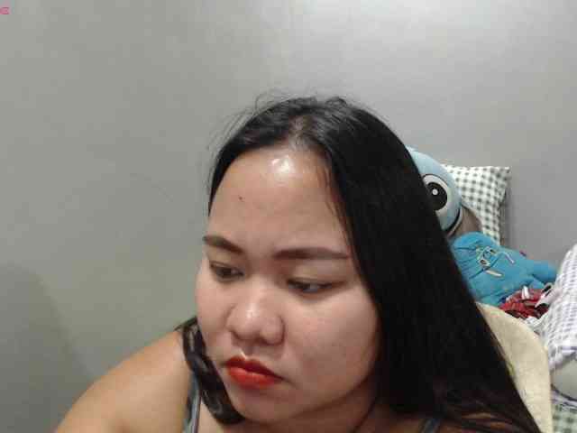 BubbleButtPinay webcam