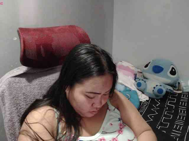 BubbleButtPinay webcam