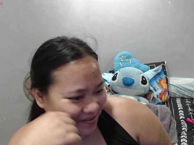 BubbleButtPinay webcam